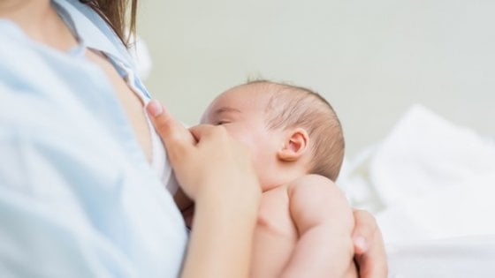 Il latte materno: l’alimento più importante per i bambini